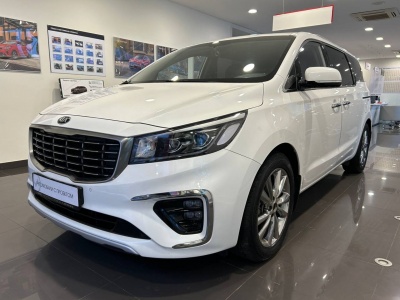 Kia Carnival III