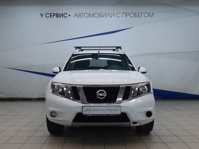 Nissan Terrano III (D10)