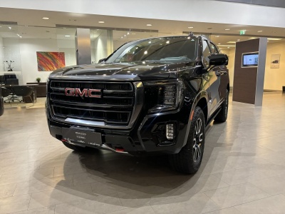GMC Yukon V
