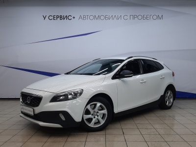 Volvo V40 II