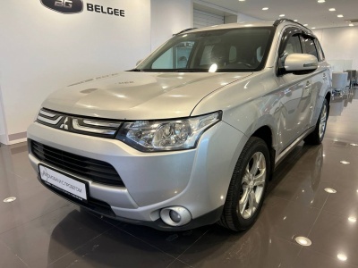 Mitsubishi Outlander III