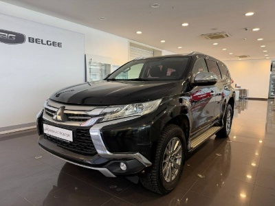 Mitsubishi Pajero Sport III