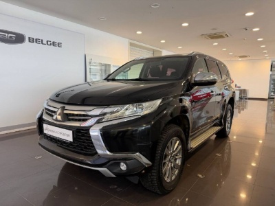 Mitsubishi Pajero Sport III