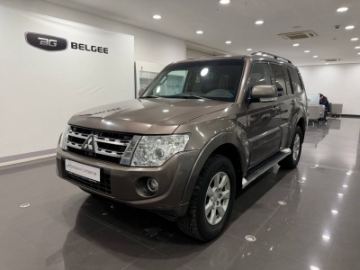 Mitsubishi Pajero IV