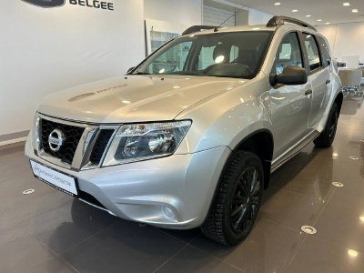 Nissan Terrano III (D10)