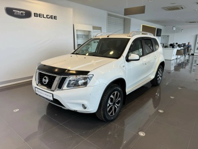 Nissan Terrano III (D10)