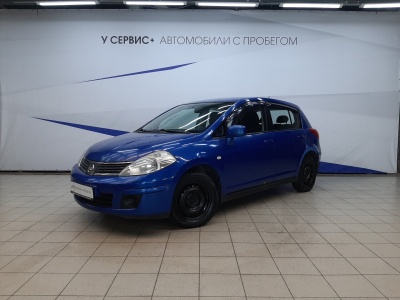 Nissan Tiida I